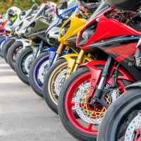 Trouvez vos pièces par moto | Recherche par marque et modèle